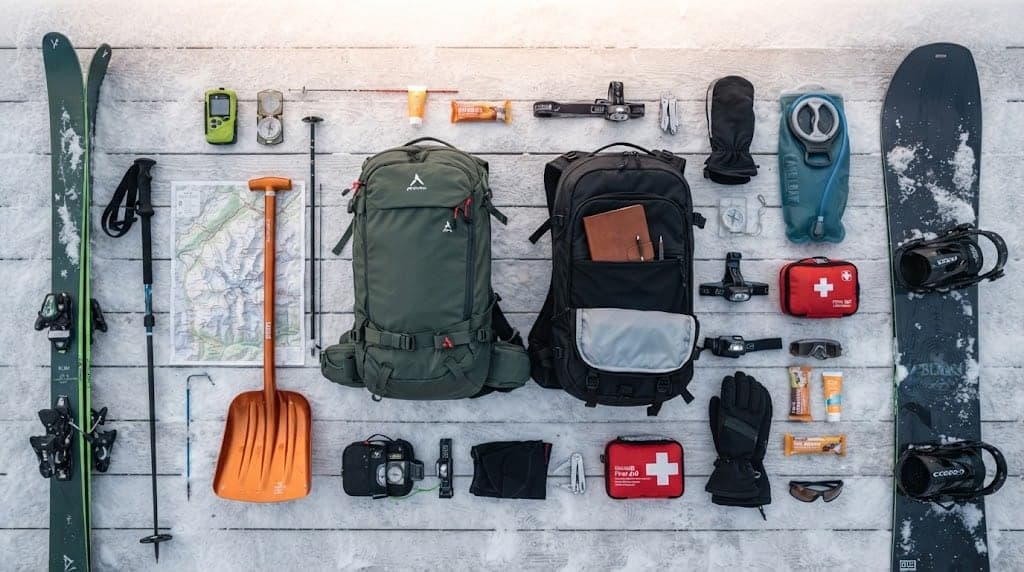 Qué llevar en la mochila de esquí y snowboard